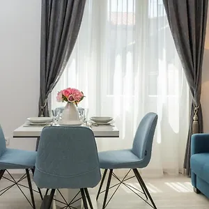 Luxury & Seven 3* Split